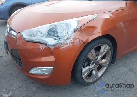 2016 Hyundai Veloster z USA, uszkodzony, nr VIN KMHTC6AD1GU281426